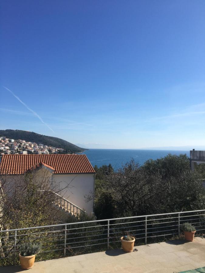 Gospino Apartment 1 Perfect For A Family Trogir Dış mekan fotoğraf